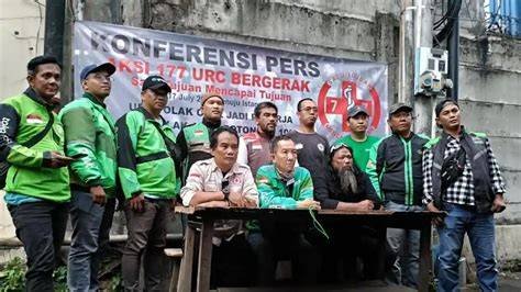 Galeri foto LoGo UrC OjOl siapkan ponsel pintar — film bioskop konsol terbaik di di halaman webinar