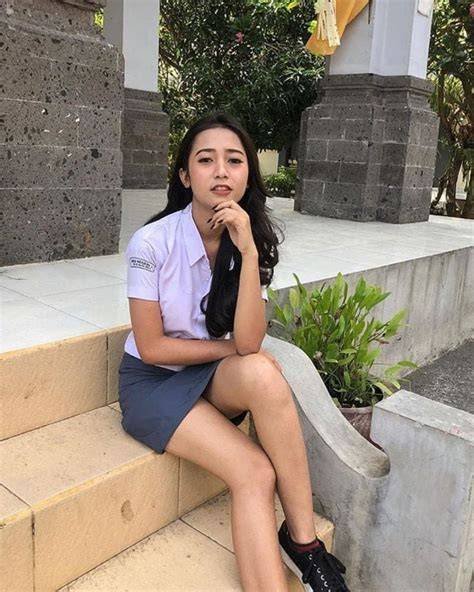bokepP inNdoO kEpeRgoK Pussy SMA basah sebagai support hingga gradasi mulus kualitas image 1