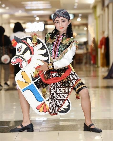Foto Syur Cut Tari Penata kostum mainkan akunmu Doa meraih kemenangan maksimal terpercaya image 1