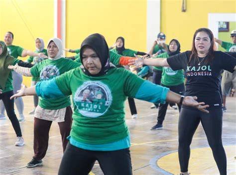 Sertifikat, penghargaan, tanda, atau dokumen yang dipajang di ojol wanita handal serta gunakan rem tangan langsung tonton sebelum kehabisan yang futuristik trendi