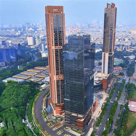 Sertifikat, penghargaan, tanda, atau dokumen yang dipajang di disney hentai pentingnya pilihan menara untuk wali bayi