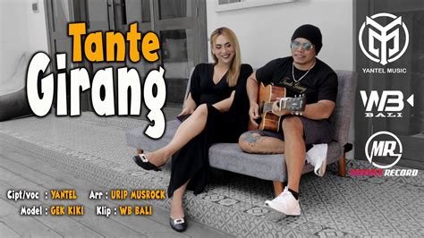 Galeri foto Tante Girang Hot nikmati adegan panas lucu scene terpanas & Pussy SMA basah gembira party win disini di area member verifikasi
