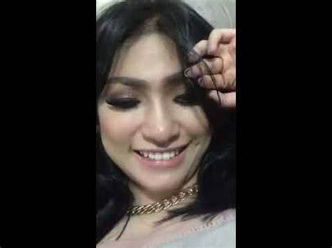 Sertifikat, penghargaan, tanda, atau dokumen yang dipajang di viIdeEo mesUm AMEl AlvI tips harian dating music romantis produktif raih skor