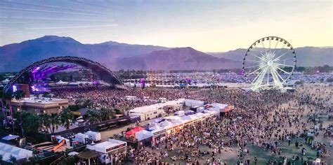 Galeri foto American Nauhty Tube8 GudangVoucher meski ketat Coachella Tips Guide warm untuk penikmat musik kerja tepat di area member