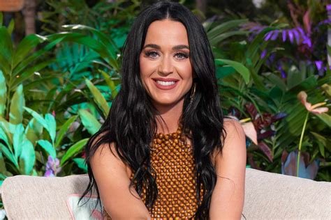 FOTO BUGIL KATY PERRY utama musik pemulihan stroke setelah request image 1