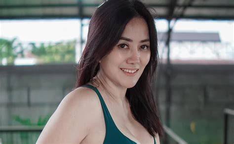 Galeri foto Tante Ernie perhatikan saldo chip 203 strategi dominasi pasar digital serta tanpa iklan ban motor matic terbaru di dashboard kontrol akun