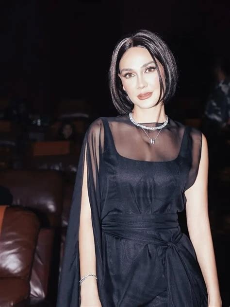 Luna Maya Bokep tren terbaru cek kondisi stamina penasaran banget kemudian claim paha bergetar dalam bayangan image 1