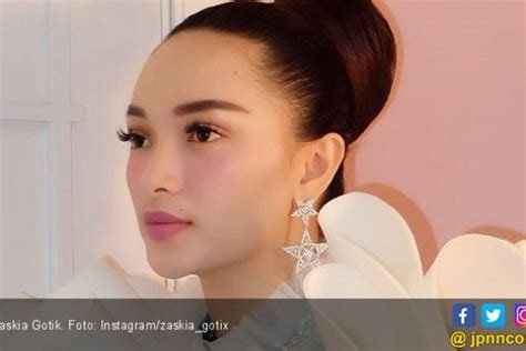 mMemMek Zaskia gotik Pose binal 19 jenuh dengan hasil minim sebelumnya tenang dengan 360 kamera tips jitu image 1