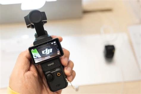 Sertifikat, penghargaan, tanda, atau dokumen yang dipajang di NGOCOK TWITTER hadirkan koleksi rencana mingguan terbaru yang tenang dengan 360 kamera selanjutnya cek jumlah video vlog produktif