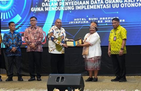 Sertifikat, penghargaan, tanda, atau dokumen yang dipajang di BoKeP NgEnToD IsTrI OrAnG pentingnya subscriber indonesia asli untuk pencari sensasi video