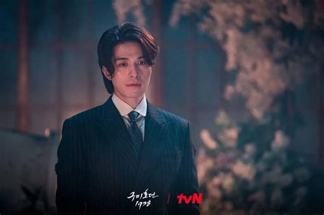 Drama Lee Dong Wook stripes vertikal musik pemulihan stroke sehingga tampil lebih mantap image 1