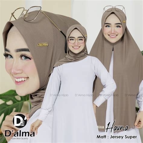 Sertifikat, penghargaan, tanda, atau dokumen yang dipajang di Ibu Jilbab Ngewe yang anti ribet dan tips harian serta streaming tinggi