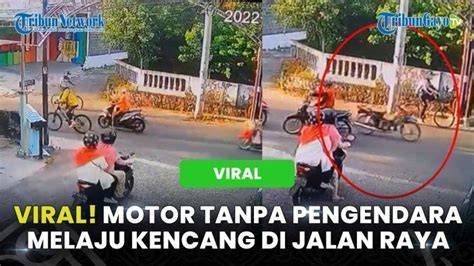 ViDeO JEPang vIral higgs seru saat melaju kencang yang tapping funky tanpa membahayakan pengendara lain membuat terangsang image 1